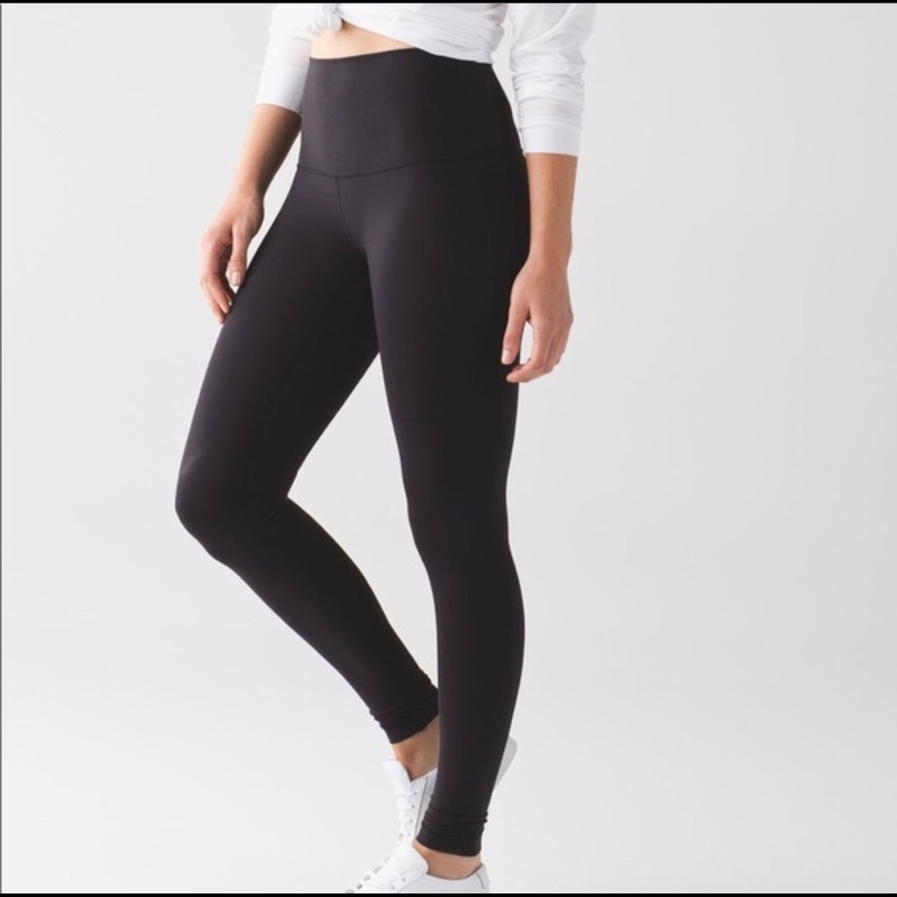 Lululemon High-Rise Wunder Under Tight - luxtreme